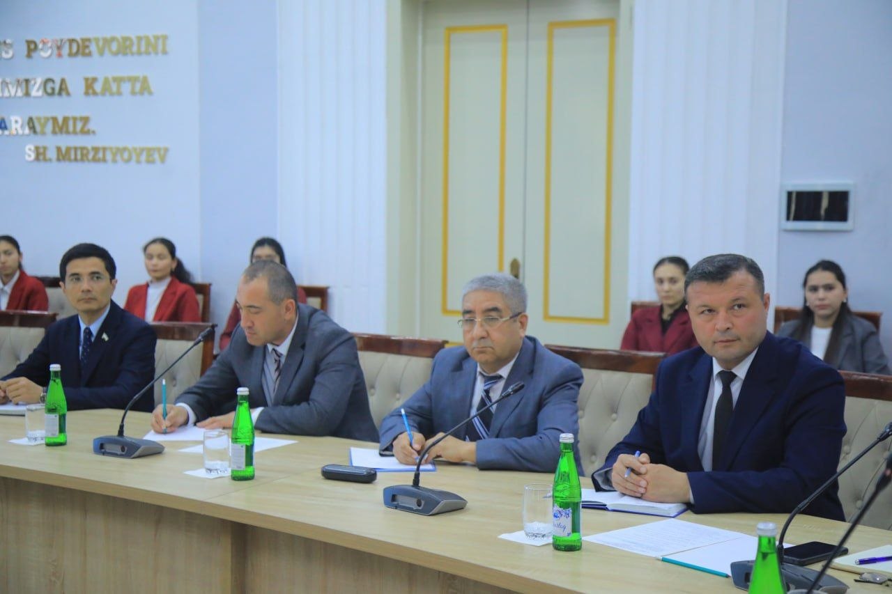 Ta'lim falsafasida tarixiylik va zamonaviylik tendensiyalari: ta'lim, bilim, metodlar
